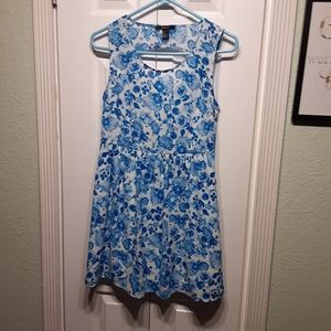 FOREVER 21 Floral dress M